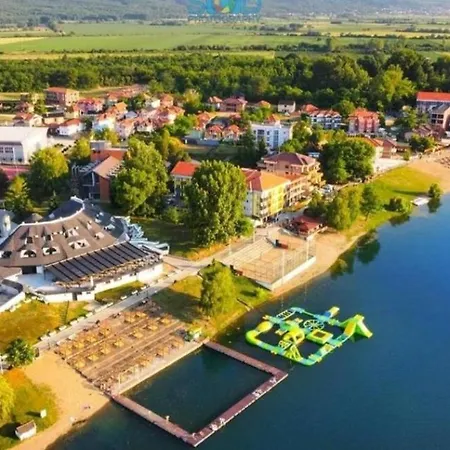 Prenociste Silver Lux Srebrno Jezero 11 Veliko Gradiste