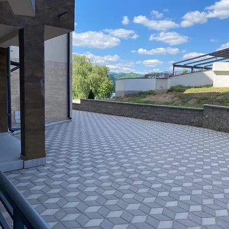 Prenociste Silver Lux Srebrno Jezero 11 Veliko Gradiste